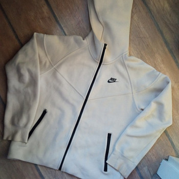 Nike Tech Fleece
