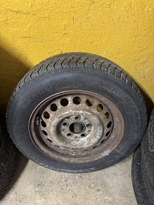 195/65/r15 naastrehvid (2 foto / 2)