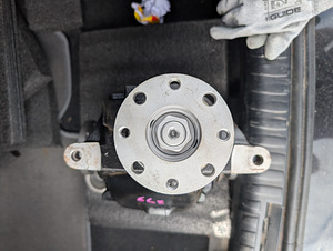 Задний дифференциал BMW 168L: 7518 403-02 (9 фото из 9)
