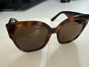 Gucci päikeseprillid (1 foto / 6)