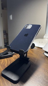 iPhone 12 128 ГБ (3 фото из 8)