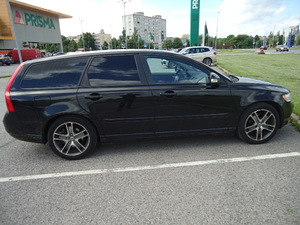 VOLVO V50 (10 foto / 11)