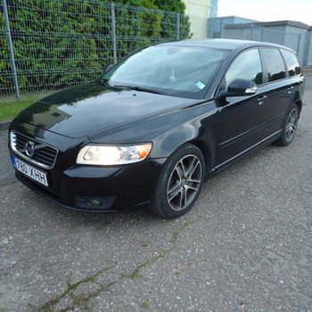 VOLVO V50