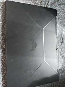 ASUS TUF Gaming FX7061U-H7177 — varuosadeks / taastamiseks (4 foto / 4)
