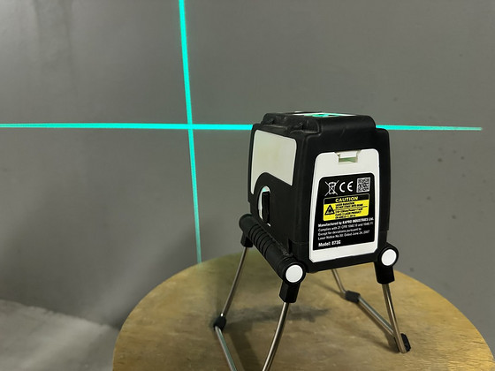 Müüa Laser Kapro 873G