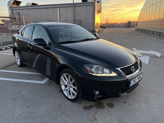 Lexus IS 250 153 кВт, 2012