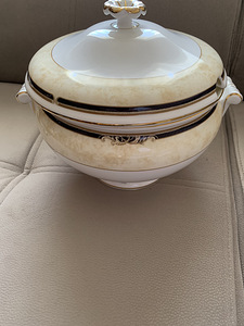 Супница WEDGWOOD WEDGWOOD (3 фото из 4)