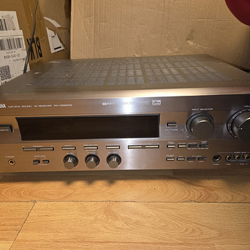 Yamaha Natural Sound AV ресивер rx-v596rds