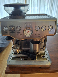 Sage the Barista Express (Кофемашина) (1 фото из 1)
