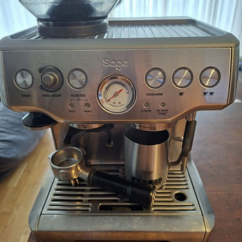 Sage the Barista Express (Kohvimasin)