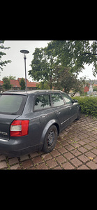 Audi A4 2.5 TDI Quattro (2 foto / 5)