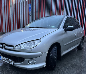 Peugeot 206 (2 фото из 4)