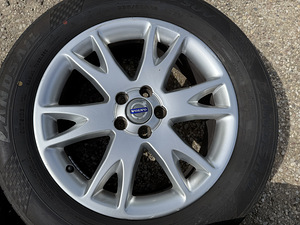Оригинальные литые диски Volvo XC 18 дюймов (5 фото из 5)