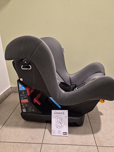 Детское автокресло Chicco Cosmos 0–18 кг (5 фото из 5)