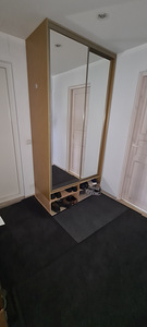 RIIDEKAPP LÜKANDUSTEGA ,PEEGLITEGA .59*122*220 (1 foto / 10)