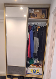 RIIDEKAPP LÜKANDUSTEGA ,PEEGLITEGA .59*122*220 (7 foto / 10)