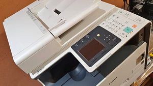 Kontorikombain Canon MF8230Cn (1 foto / 1)
