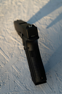 UUS Glock 17 gen 3 4,5mm CO2 blowback õhkrelv Umarex (6 foto / 10)