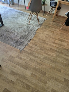 Otsin töömeest laminaadi paigaldajat Tallinnas (1 foto / 1)