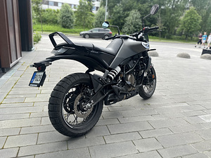 Мотоцикл Husqvarna Svartpilen 401 (2025) — на гарантии (3 фото из 5)