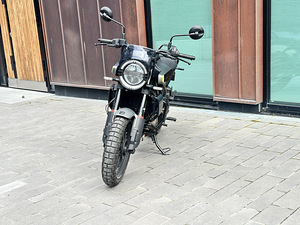 Мотоцикл Husqvarna Svartpilen 401 (2025) — на гарантии (5 фото из 5)
