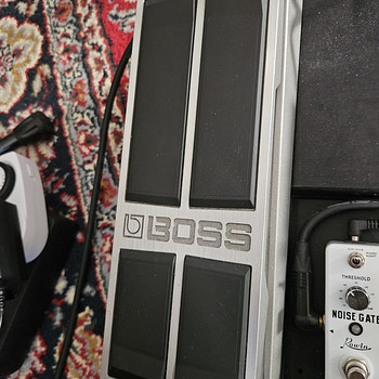 Boss volume pedal