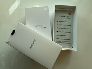 Xiaomi 15T 12/256GB Black (1 foto / 4)