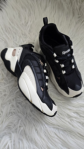 Кроссовки Reebok (1 фото из 4)