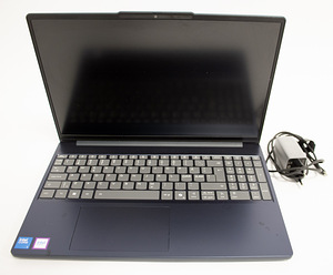 Lenovo Ideapad Slim 3 15IRU10 (2 фото из 3)