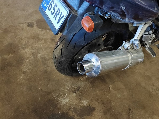 Yamaha fzs 600 2000.