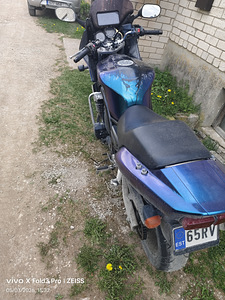 Yamaha fzs 600 2000. (2 фото из 4)