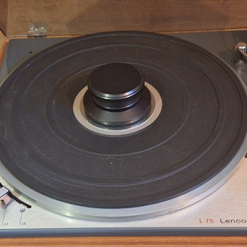 Lenco L75