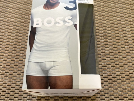 Uued Hugo Boss särgid (komplektis 3 tk)