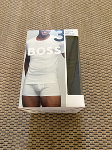 Новые футболки Hugo Boss (в комплекте 3 шт) (1 фото из 10)