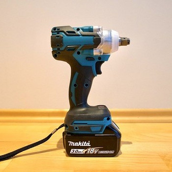 НОВЫЙ ударный гайковерт для аккумулятора Makita 18V + аккуму