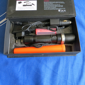 SWAT taskulamp (2 foto / 3)