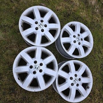 Honda cr v veljed 18