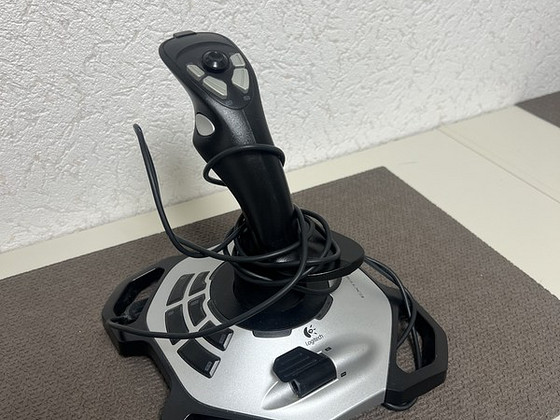 Logitech extreme 3D pro joystick