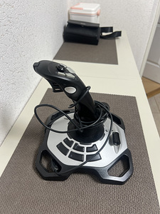 Logitech extreme 3D pro joystick (2 foto / 4)