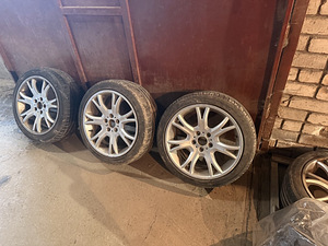 225/40 19 BMW диски (4 фото из 5)