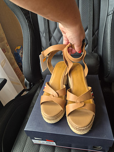 Uus Tommy hilfiger 38 (1 foto / 6)