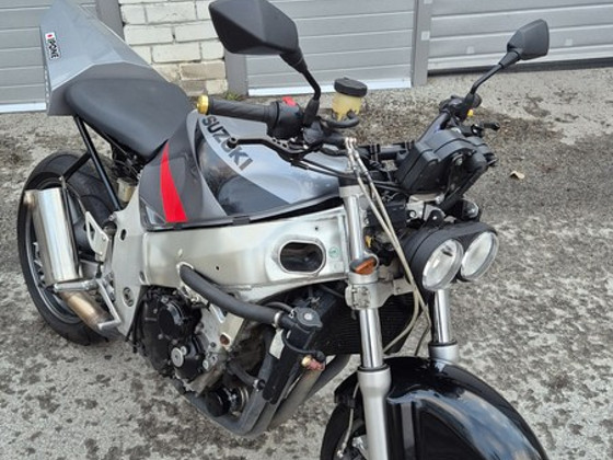 SUZUKI GS-X600R STREET