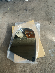 BMW e70 parem peegel tumendusega (1 foto / 2)