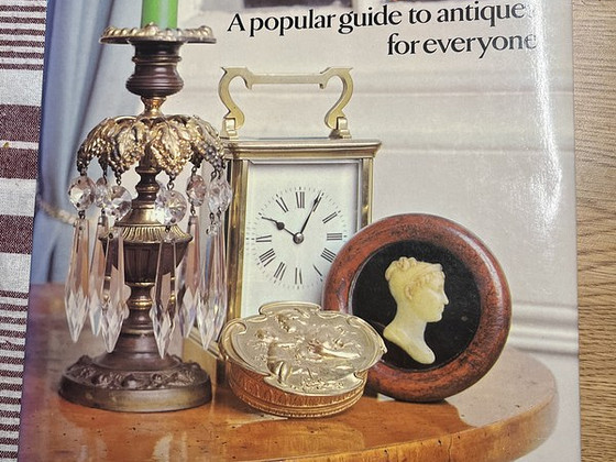 Иллюстрированный Гид по Антиквариату Guide to Antiques