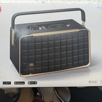 JBL Authentics 300 UUS