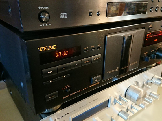 TEAC V-3010 Stereo Cassette Deck