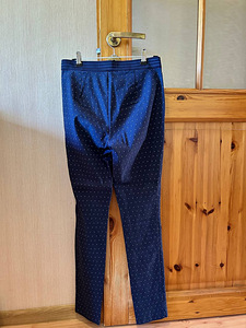 Naiste sinised Reservedi püksid, suurus 34, väga heas korras (2 foto / 2)