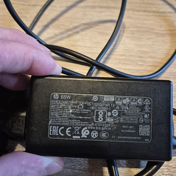 Hp 65W sülearvuti laadija
