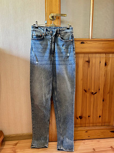 Naiste sinised H&M teksad, suurus 34, suurepärases seisukorras. (1 foto / 2)