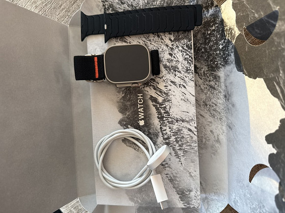 Apple Watch Ultra 2 49mm Titanium